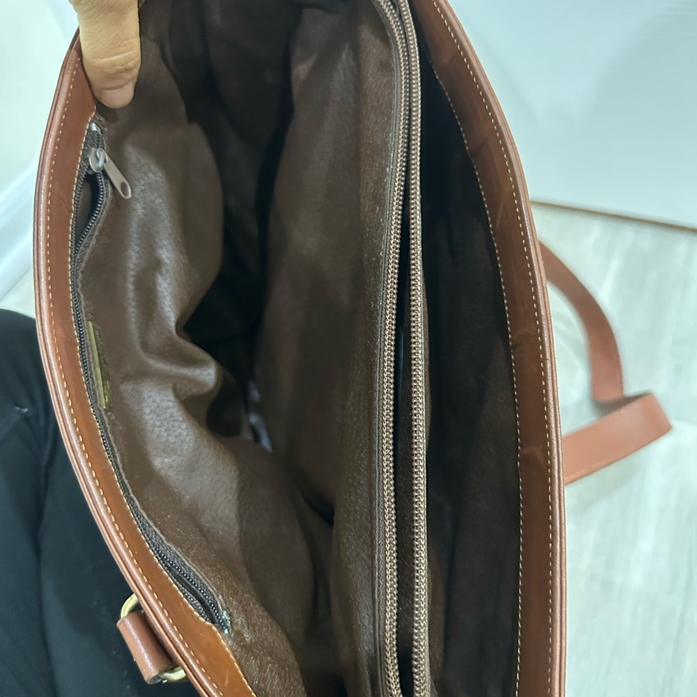 Burberry - Picture 15 of 17